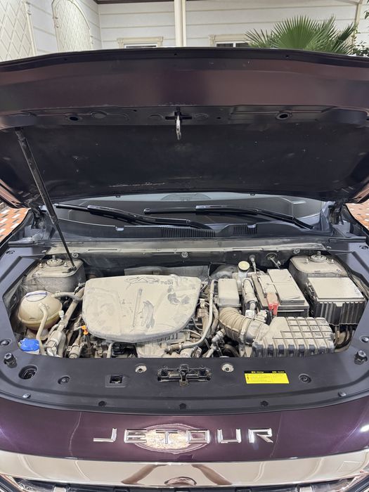 Jetour X 70 PLUS 1.6