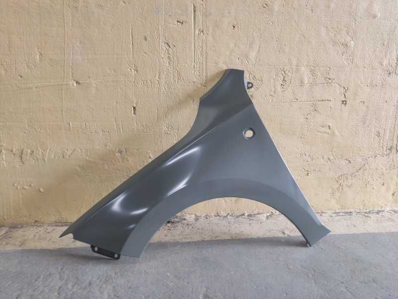 Крыло переднее левое (с отверстием) Skoda Rapid с 2013 по 2017 год