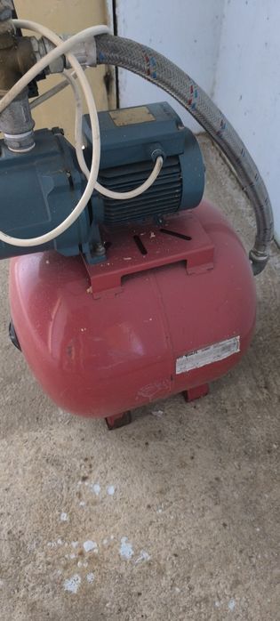 Хидрофорна помпа