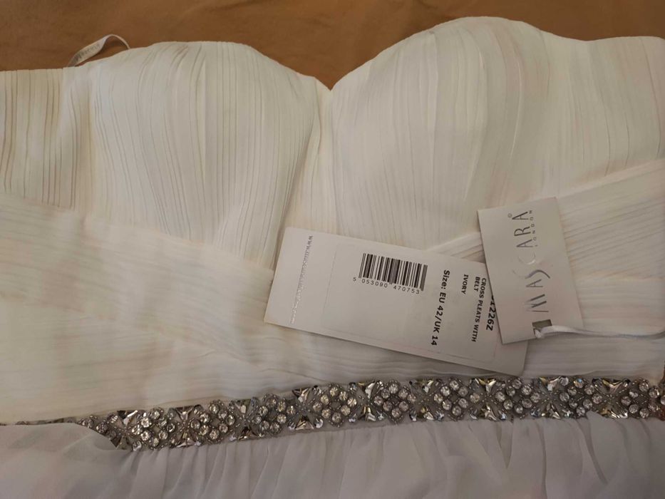 Рокля MASCARA  бяла размер 42