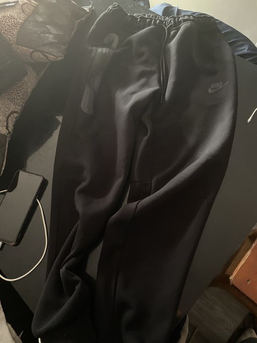 Pantaloni nike tech fleece