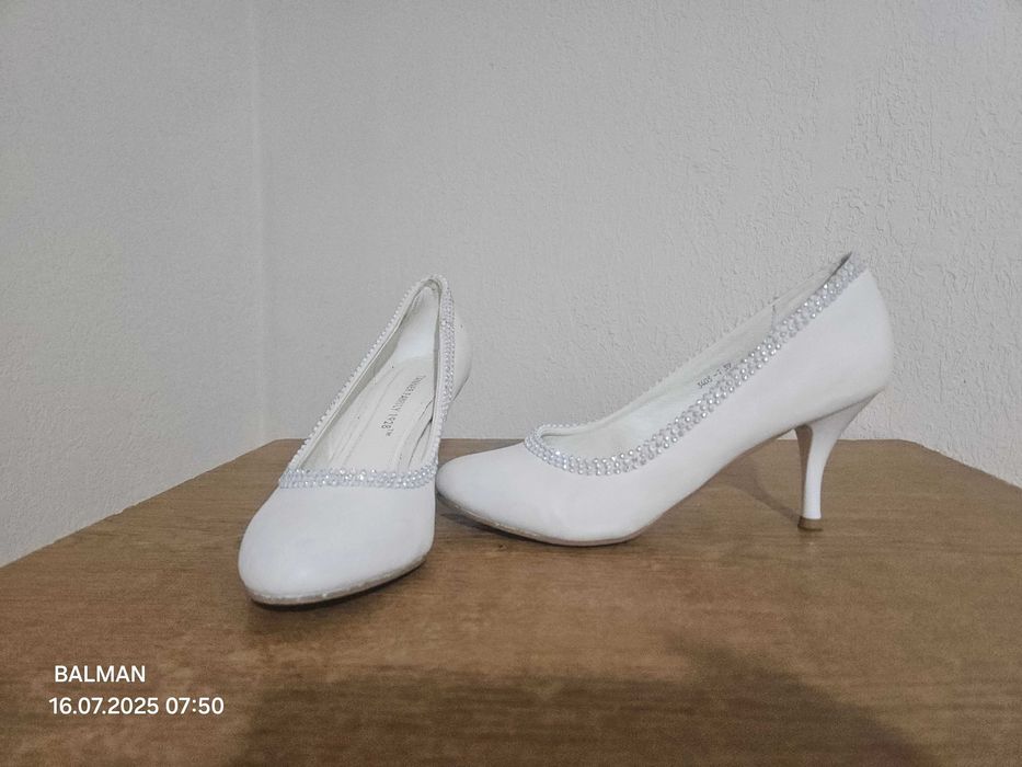 Продаются туфли, размер 39