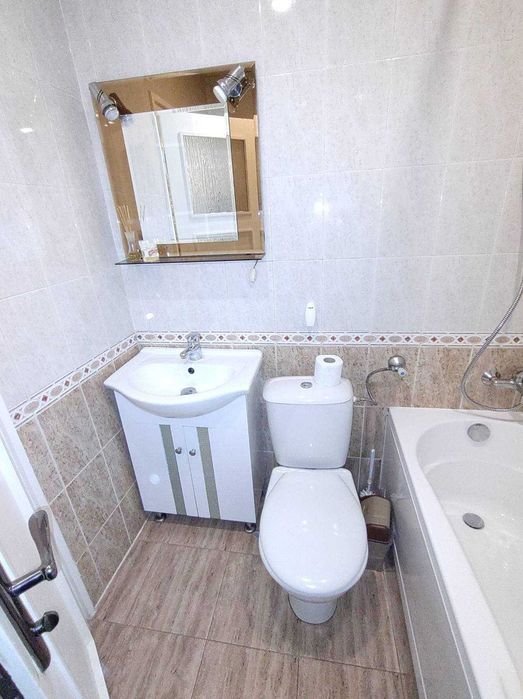 Дава се под наем Двустаен апартамент в София, Лозенец - 77 кв.м за 530 € - Снимка #3