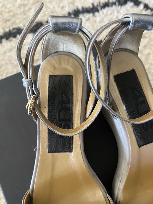 Сандали Cesare Paciotti