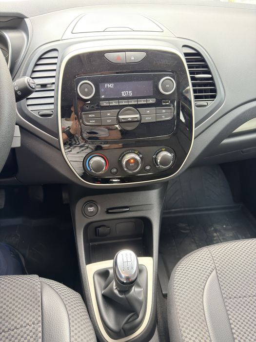 RENAULT Captur - 2020