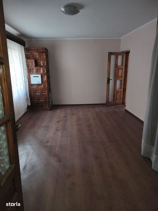 Casa Ovidiu chirpici+atelier 100 mp BCA/garaj 2-3 masini. Teren 350 mp