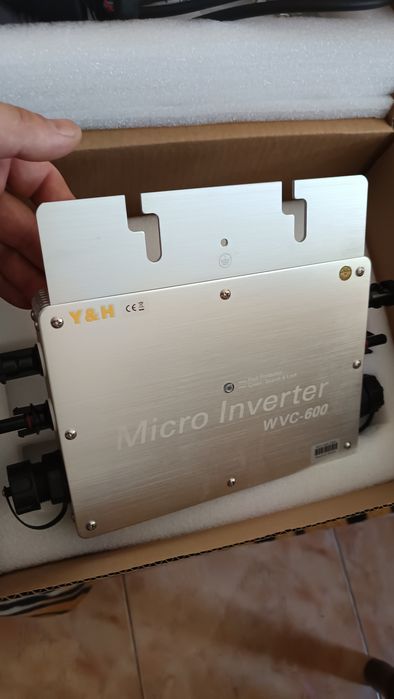 Соларен микроинвертор 600W