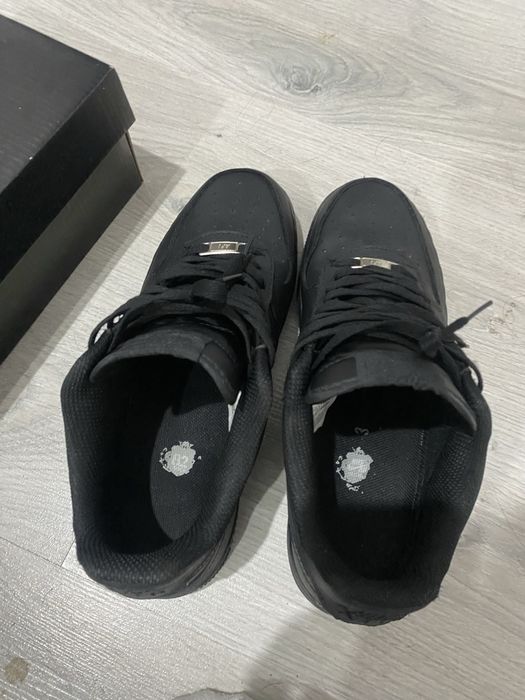 Nike air fors 1 black