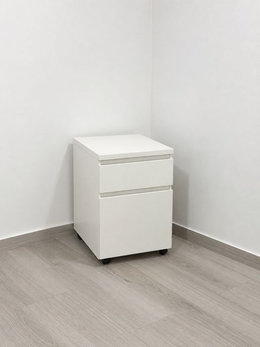 MALM Comodă cu rotile, alb, 42x59 cm