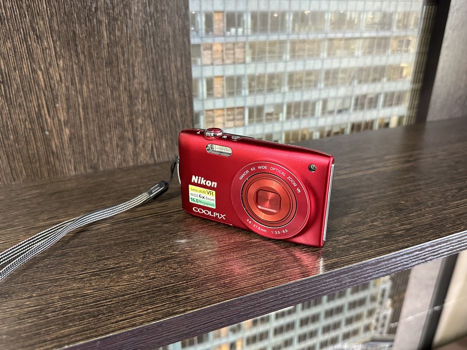 Nikon Coolpix S3500 Быстрым Торг!