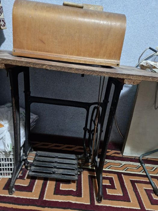 Тикув машинаси срочно сотилади