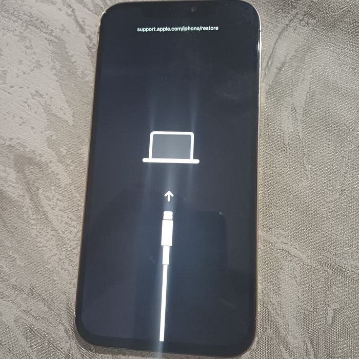 12 про макс .     .