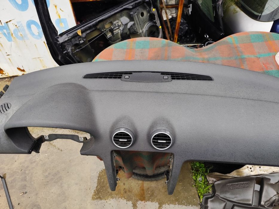 Арматурно табло за Audi A3 2004 г с пасажери Аербег и въздуховоди