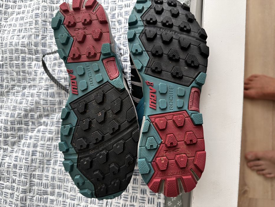 Дамски маратонки за трейл inov8