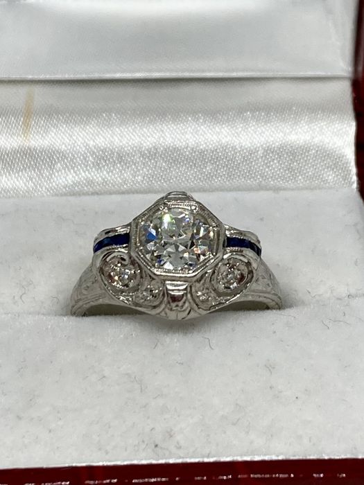 Inel antic platina cu diamante 1.13ct.