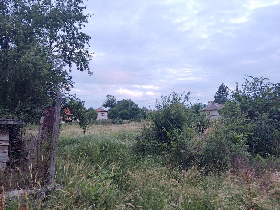 Най-ниска цена в района - Парцели УПИ 4бр. в регулация централна част