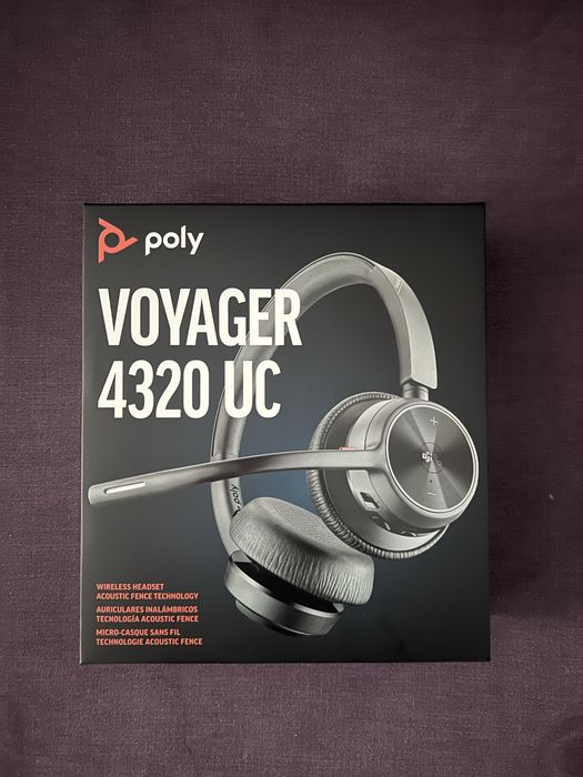 Căști wireless over-the-ear Poly Voyager 4320 UC