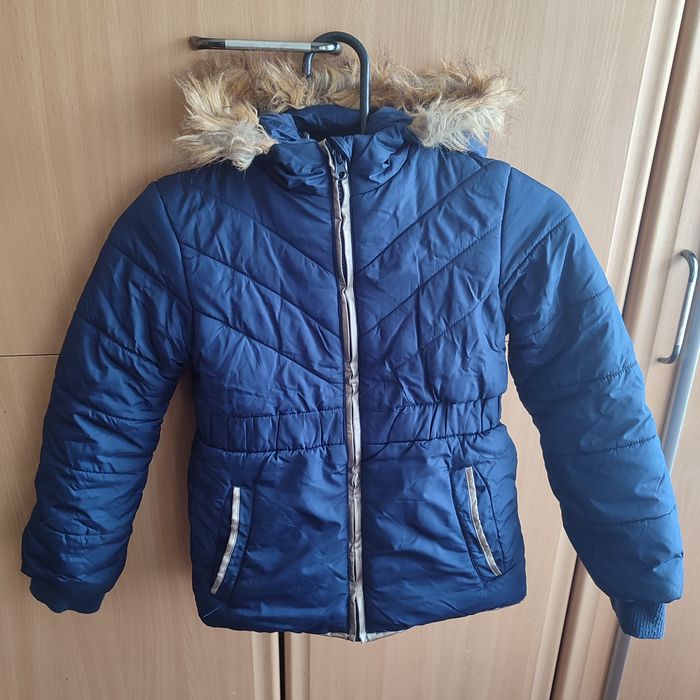 Продам осенние куртки