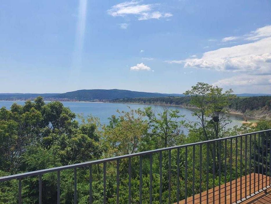 Продава се Къща в Бяла - 180 кв.м за 1167 €/кв.м - Снимка #2