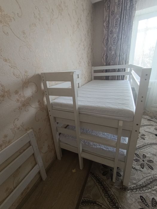 Продам двухъярусную кровать
