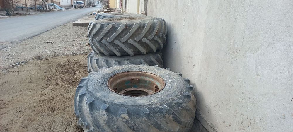 Шина для спец техники