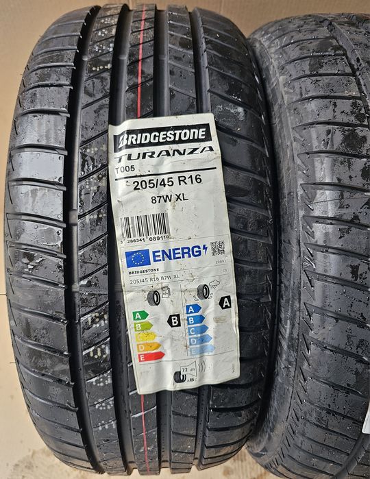 Cauciucuri De Vara / Anvelope De Vara 205-45-16''