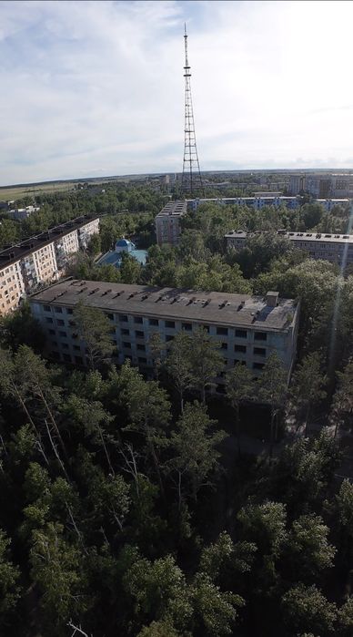Продаеться здание 5 этажей г.Лисаковск