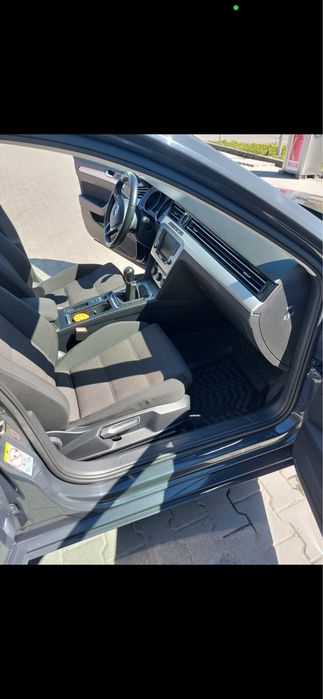 Vand passat b8 stare impecabila atat tehnic cat si estetic
