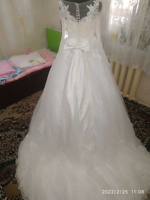 Срочно продается Свадебное платье. Келин куйлак.