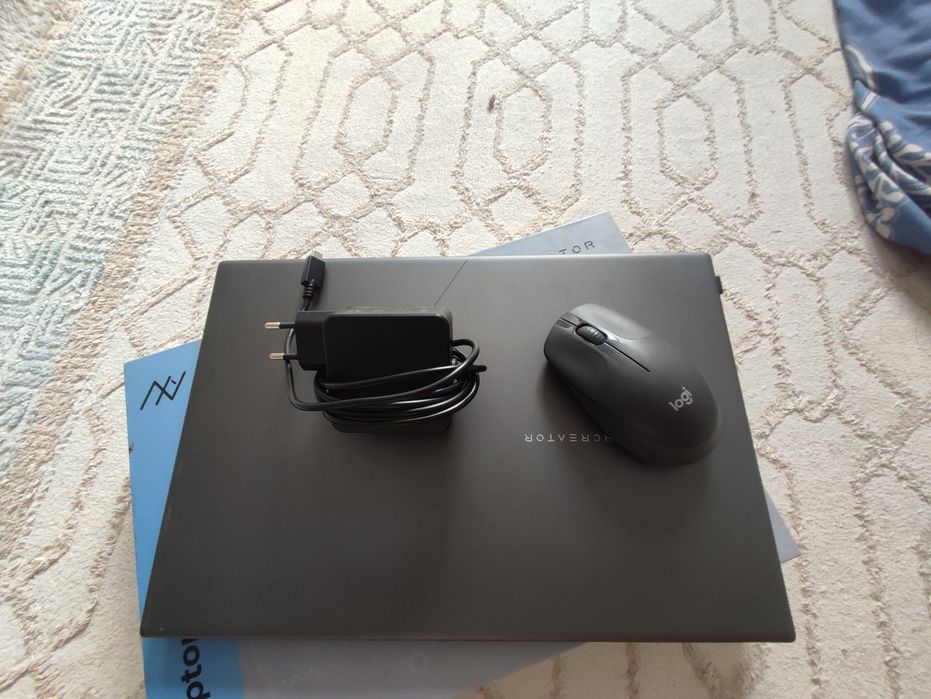 Продам ноутбук machcreator core i3