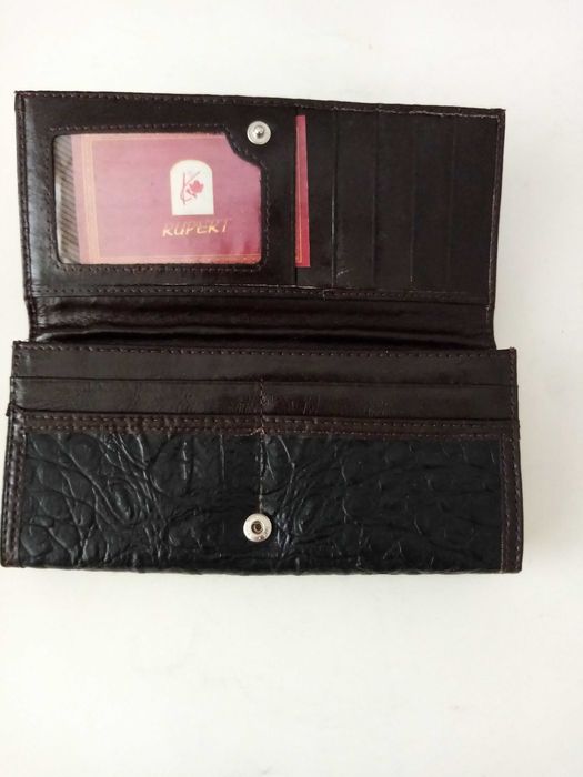 Нови дамски портмонета и нов кожен ключодържател.