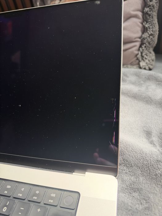 Macbook pro 16” M2 MAX 2023 32GB RAM 1Tb SSD