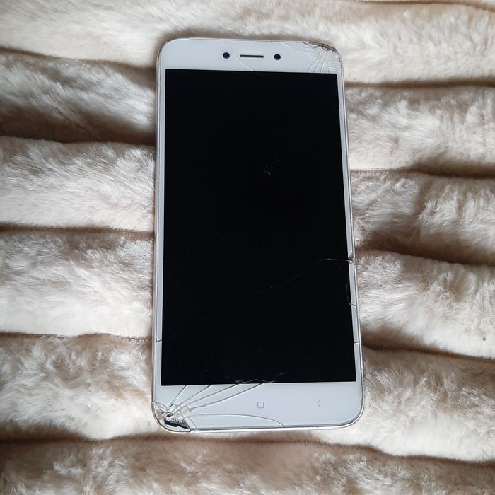 Телефоны б/у на детали