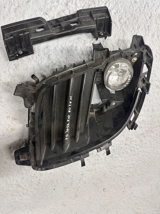 Grilă dreapta proiector Bară față mazda cx 7.