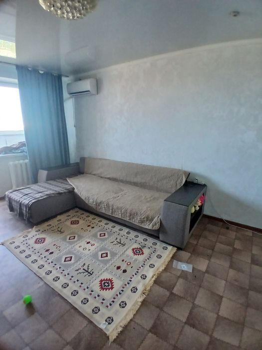 Диван б/у продам