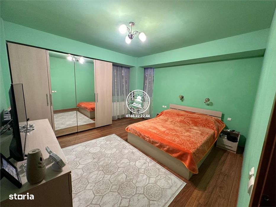 Apartament 3 camere de vanzare Bucium