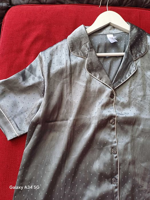 Дамска пижама.Сатенена.