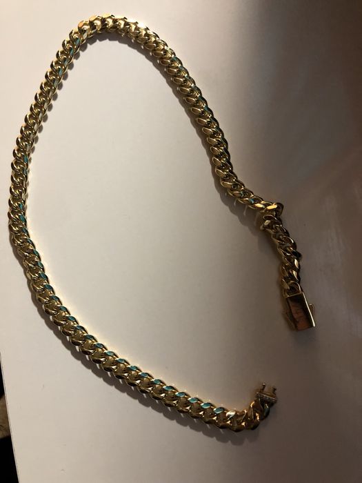 Lant cuban 14k negociabil 3,700 lei am nevoie urgent de bani