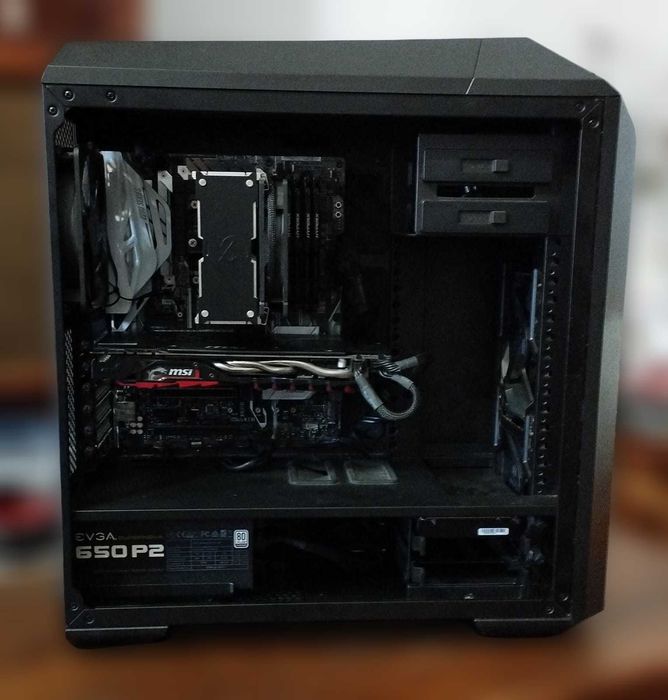PC Gaming i5-6600K / GTX 1070 8GB / 16GB RAM / SSD + HDD