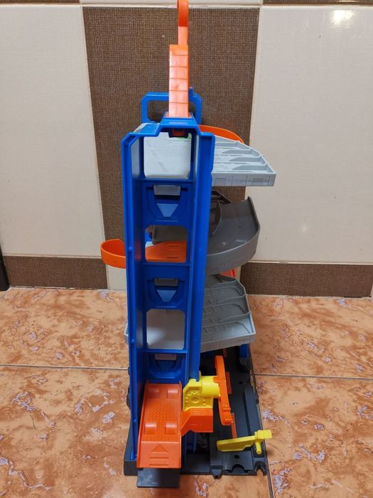 Parcare Hot Wheels Stunt Garage