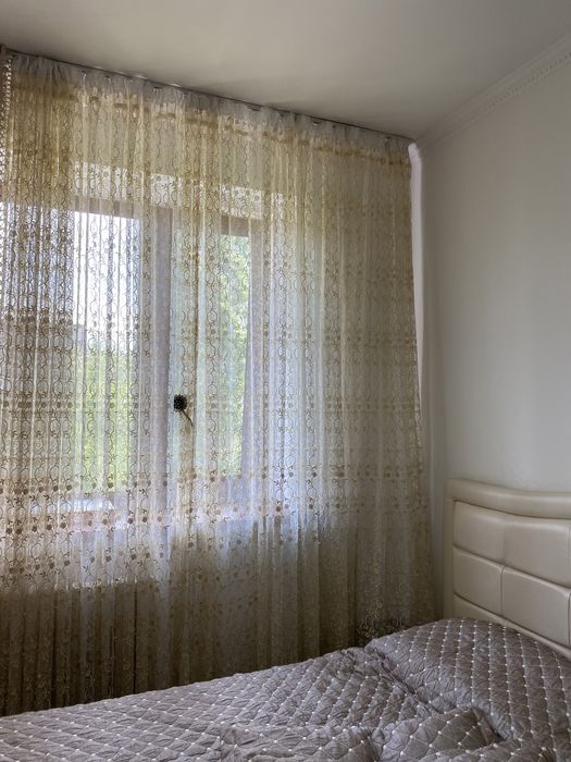 продам две шторы