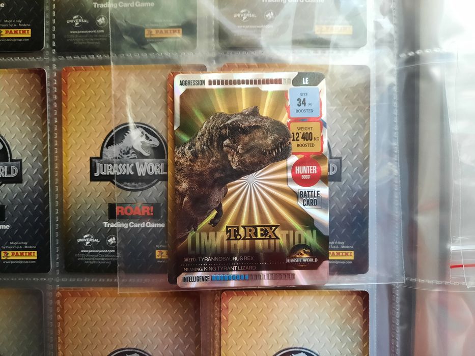 Vând / Schimb Set 3 Carduri Panini Jurassic World ROAR - Limited Edition