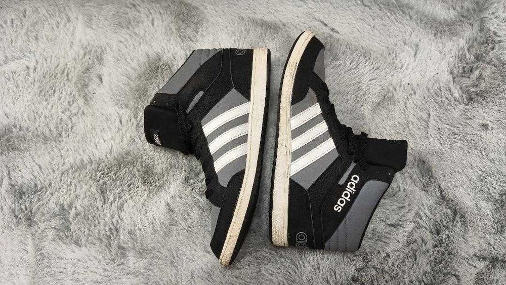 Ghete / adidasi Adidas, marime Eu 38-39 , 23.5-24 cm, stare excelenta