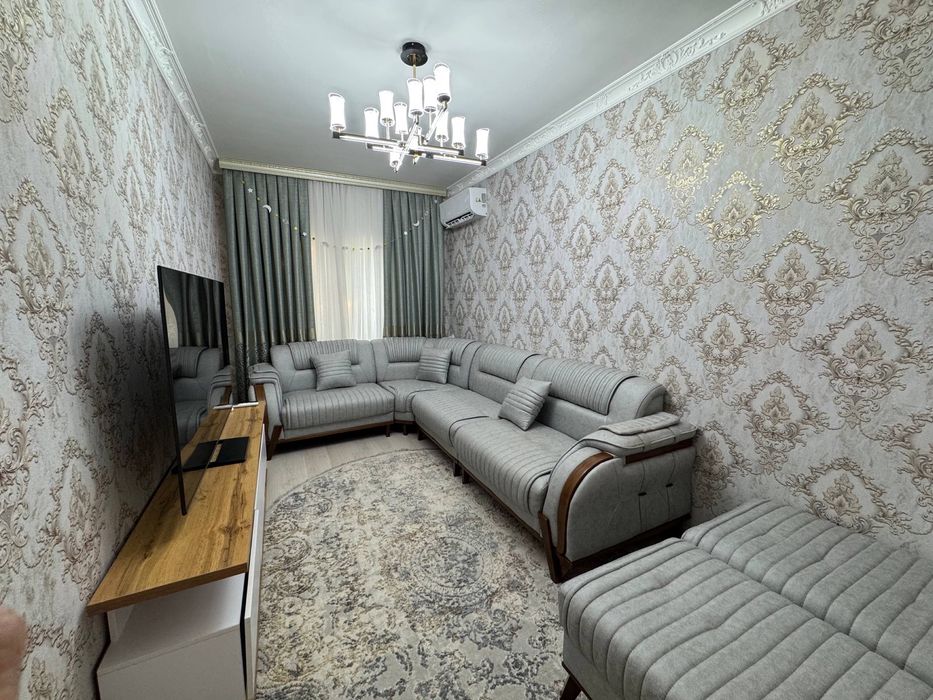 Продаю сваю квартиру golden house