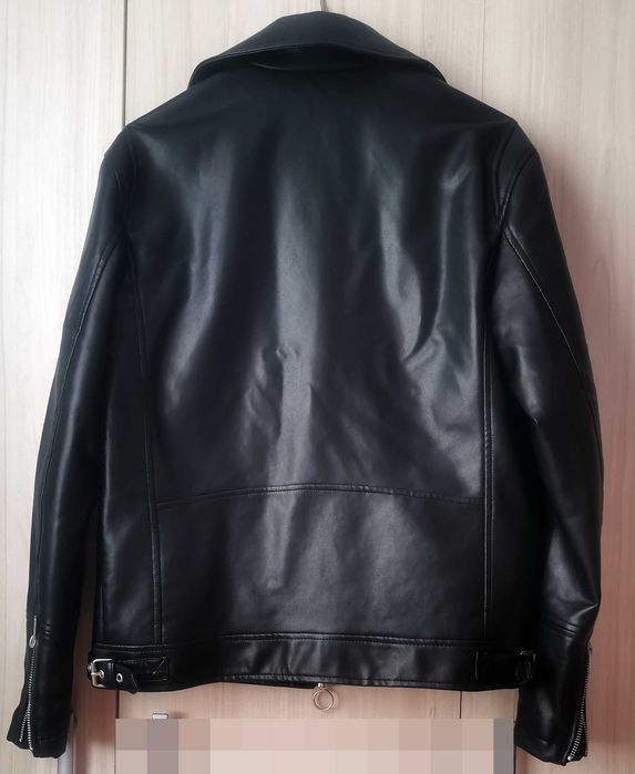 Ново кожено яке Bershka