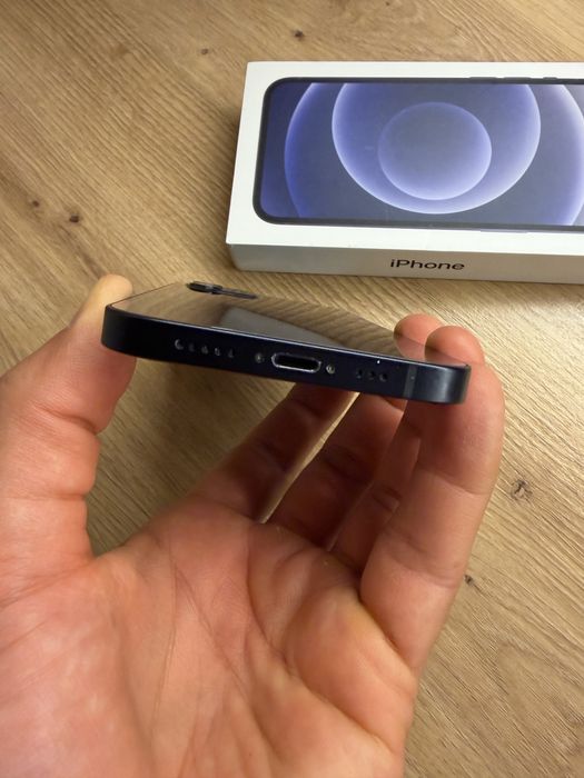 Apple iPhone 12 / 128 GB / като нов!!!