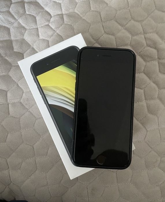 Продам iPhone SE 2