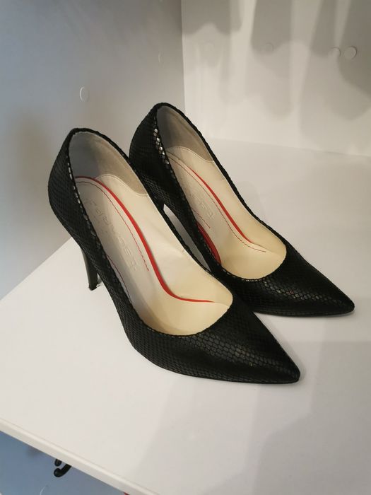 Pantofi stiletto din piele , marimea 37