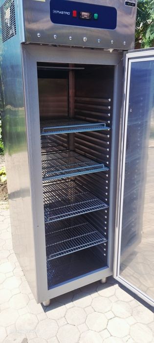 Congelator profesional inox 700 L  an 2020.