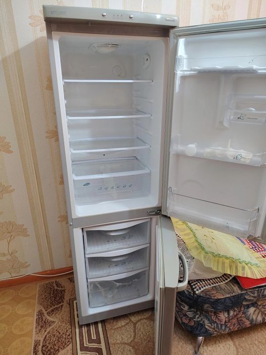 Холодильник самсунг